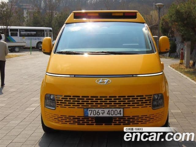 Hyundai Staria 15인승, 2023 3