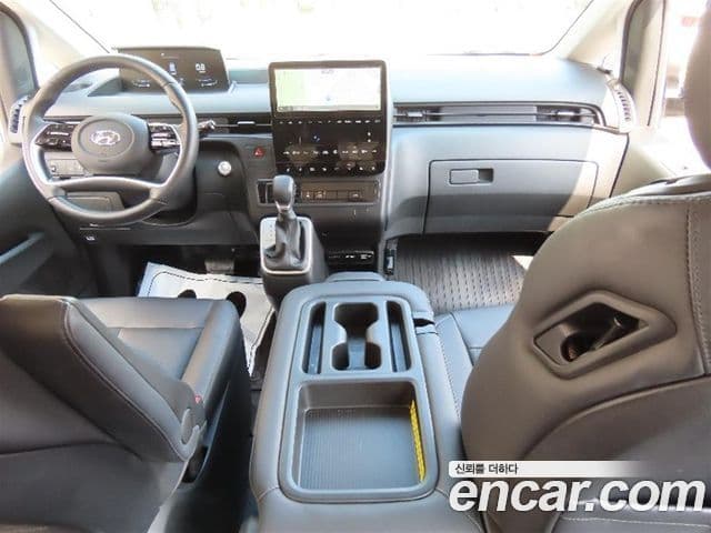 Hyundai Staria 15인승, 2023 16