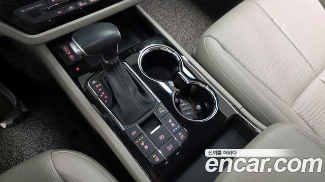 Kia The / новый New Carnival Special, 2019 9