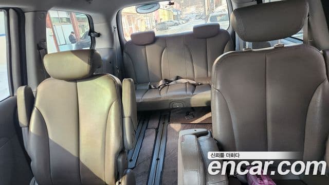 Kia Grand Carnival LPI GX, 2008 6