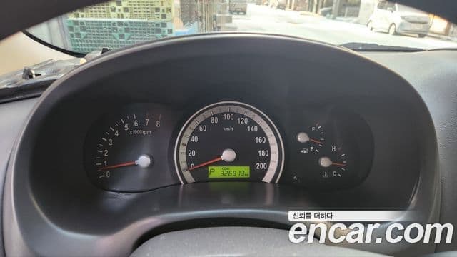 Kia Grand Carnival LPI GX, 2008 7
