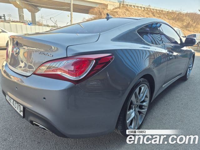 Hyundai The / новый New Genesis купе 200 турбо S, 2015 6