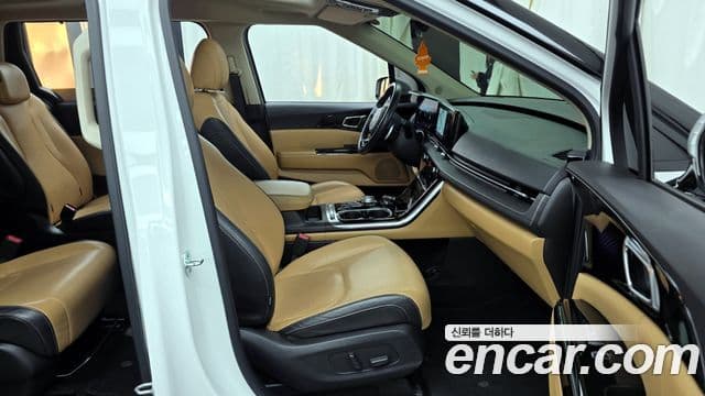 Kia Carnival 4세대 Signature, 2022 11