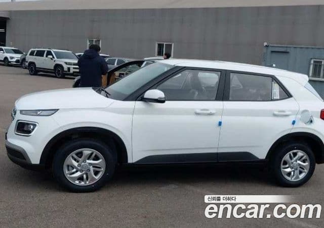 Hyundai Venue Premium, 2026 все фото