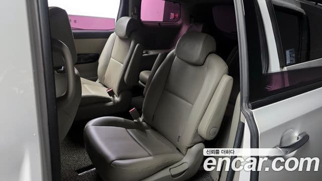 Kia The / новый New Carnival Prestige, 2019 11