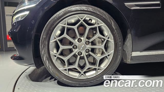 Genesis G80 (RG3) бензин 3.5 турбо 2WD, 2022 все фото