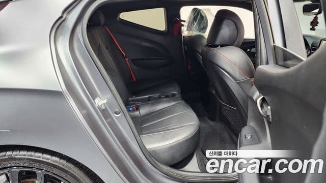 Hyundai Veloster (JS) Core, 2018 12