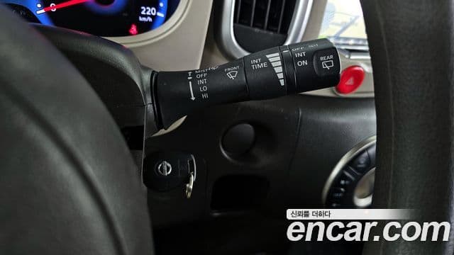 Nissan 큐브 Z12, 2013 15