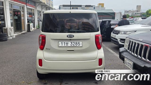 Kia Ray Deluxe, 2013 6