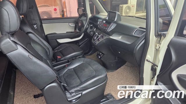 Kia Ray Deluxe, 2013 8