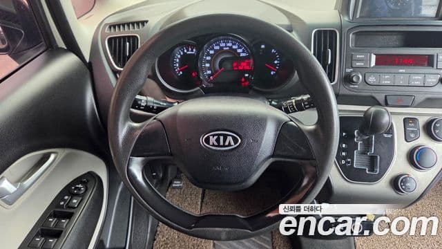 Kia Ray Deluxe, 2013 11