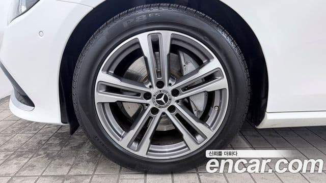 Mercedes-Benz E-класс W213 Avantgarde, 2022 все фото