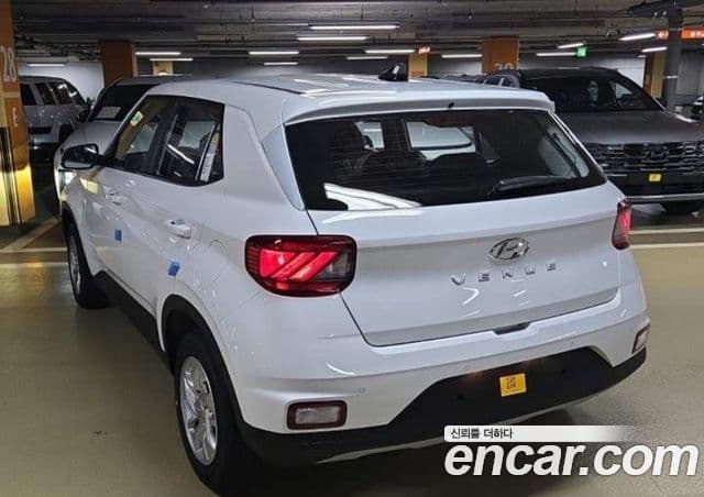 Hyundai Venue Premium, 2026 10