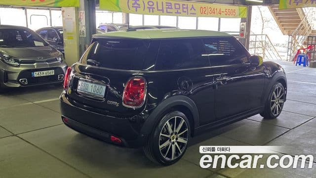 Mini Cooper Электрический (Electric) 3세대, 2022 4