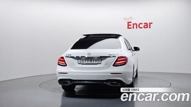 Mercedes-Benz E-класс W213 AMG Line, 2019 4
