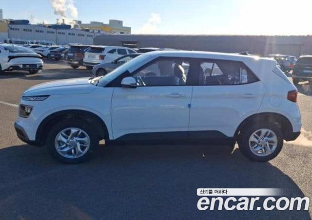 Hyundai Venue Premium, 2026 12