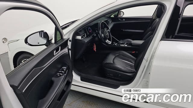 Kia K5 3세대 Prestige, 2022 10