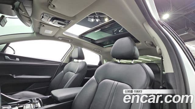 Kia K5 3세대 Prestige, 2022 19