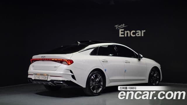 Kia K5 гибрид 3세대 Signature, 2023 2