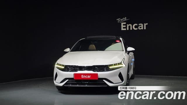 Kia K5 гибрид 3세대 Signature, 2023 3