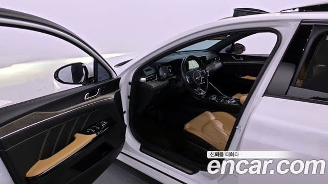 Kia K5 гибрид 3세대 Signature, 2023 10