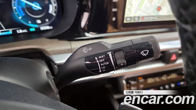 Kia K5 гибрид 3세대 Signature, 2023 16