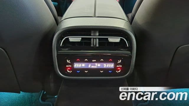 Mercedes-Benz E-класс W214 Exclusive, 2025 14