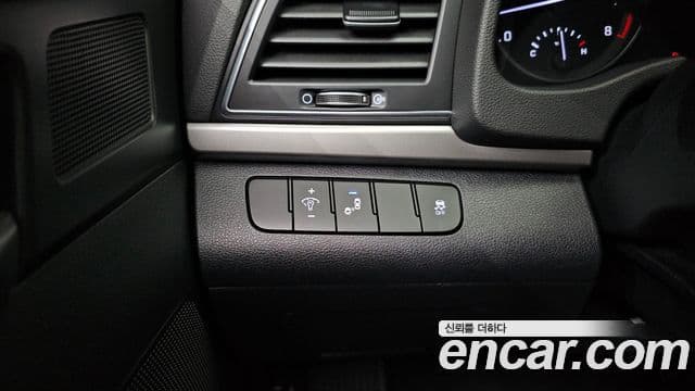 Hyundai Avante AD 1.6 GDI Value Plus, 2018 18