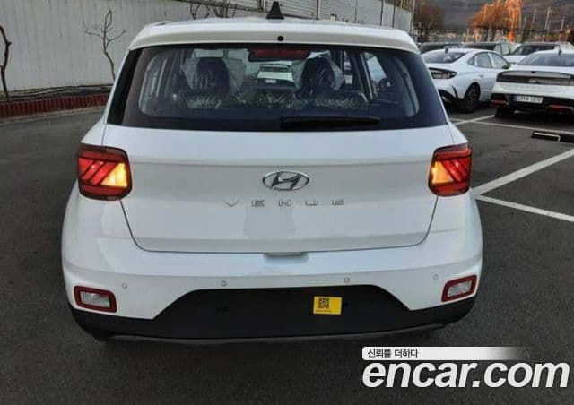 Hyundai Venue Premium, 2026 3