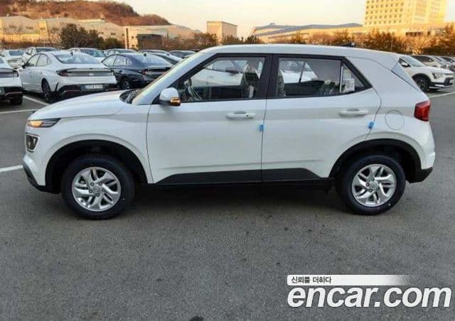 Hyundai Venue Premium, 2026 все фото