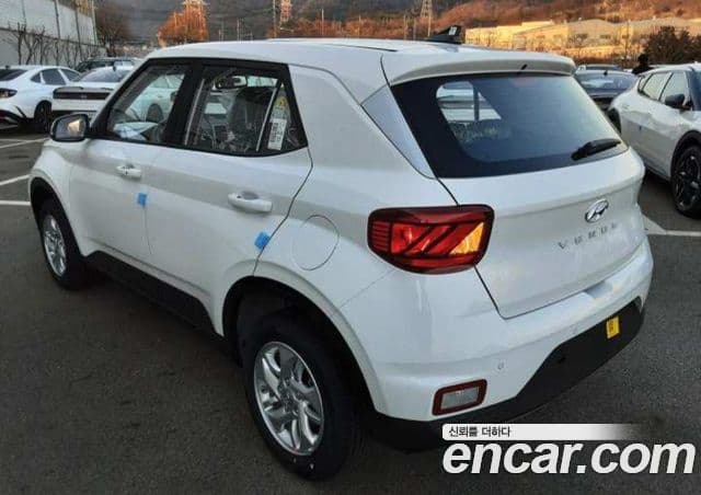 Hyundai Venue Premium, 2026 10