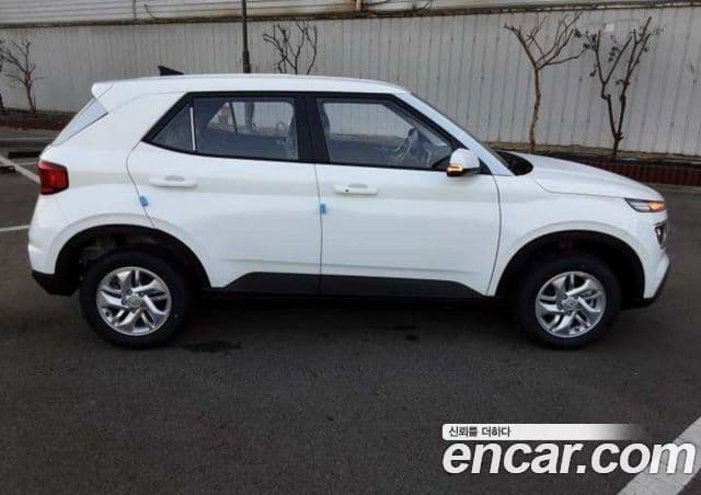 Hyundai Venue Premium, 2026 12