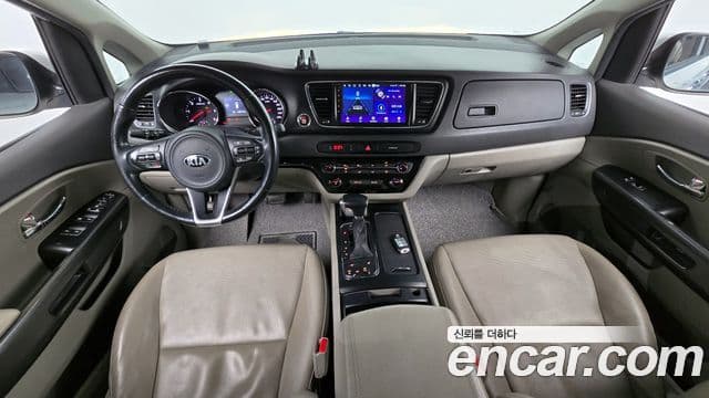 Kia All New Carnival Luxury, 2018 7