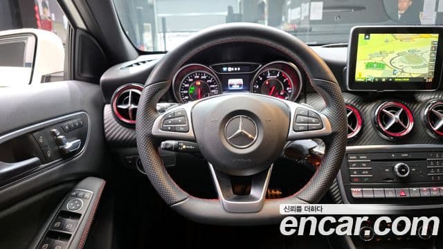 Mercedes-Benz A-класс W176 A45 AMG 4MATIC, 2016 13