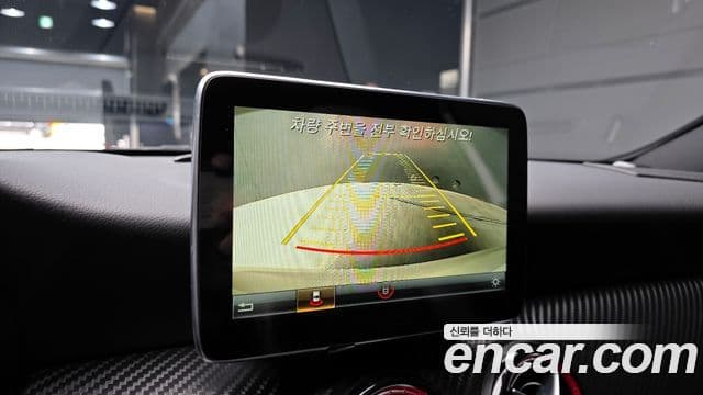 Mercedes-Benz A-класс W176 A45 AMG 4MATIC, 2016 15