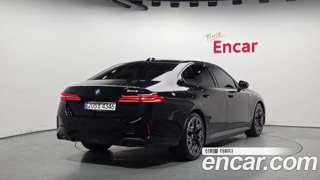 BMW 5시리즈 (G60) 530e M Sport, 2024 2