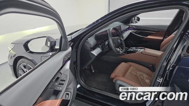 BMW 5시리즈 (G60) 530e M Sport, 2024 11