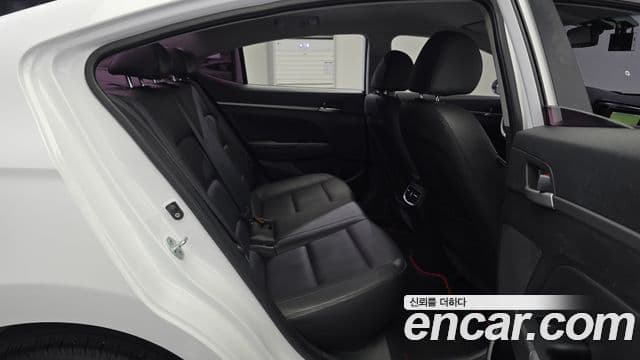 Hyundai Avante AD Special, 2016 12