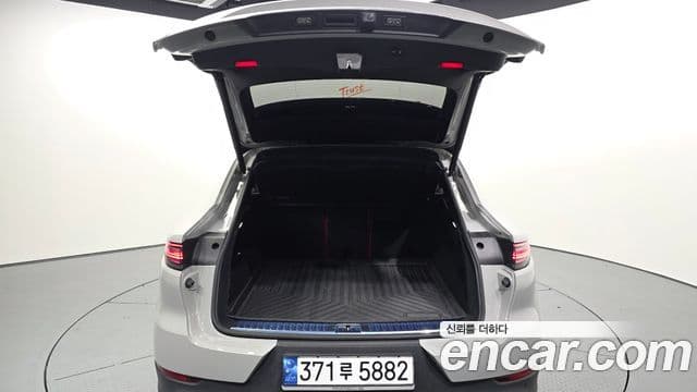 Porsche Cayenne (PO536) 3.0 купе, 2023 20