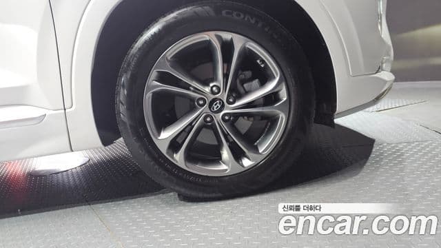 Hyundai Santa Fe TM Inspiration, 2020 все фото