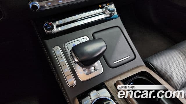 Genesis G90 Prestige, 2021 9