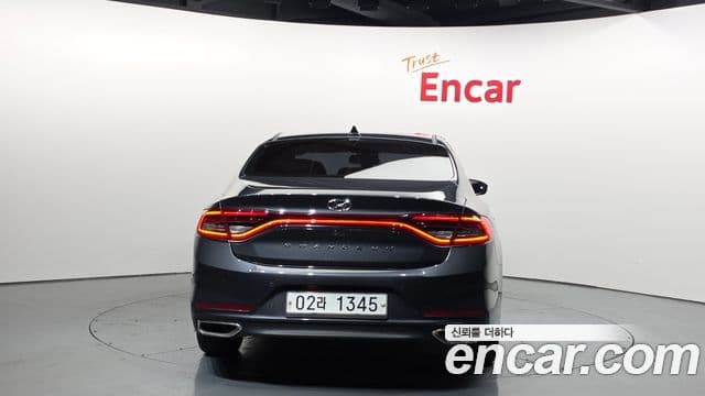 Hyundai Grandeur IG 3.0 LPi Modern (арендный автомобиль), 2018 4