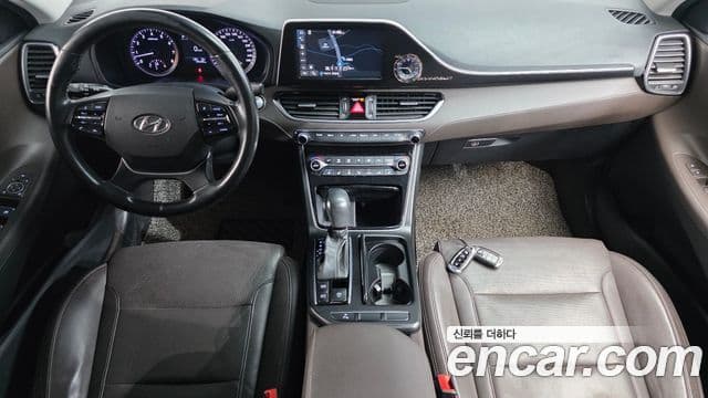 Hyundai Grandeur IG 3.0 LPi Modern (арендный автомобиль), 2018 7