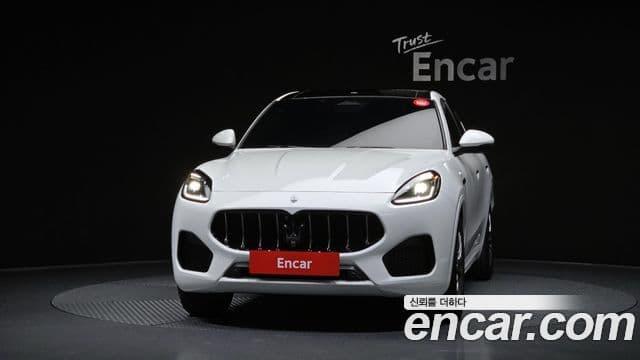 Maserati Grecale 2.0 AWD GT, 2024 3