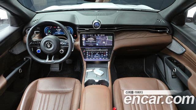 Maserati Grecale 2.0 AWD GT, 2024 7