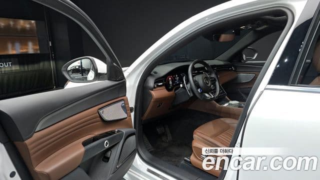 Maserati Grecale 2.0 AWD GT, 2024 10