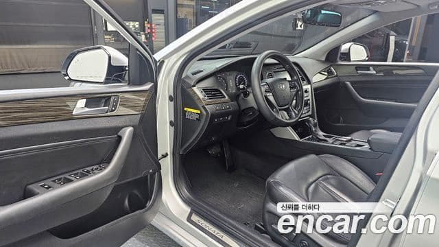 Hyundai LF Sonata Premium, 2015 11