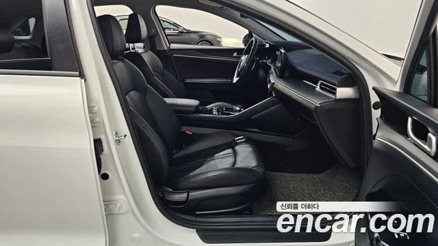 Kia K5 3세대 Trendy, 2022 11