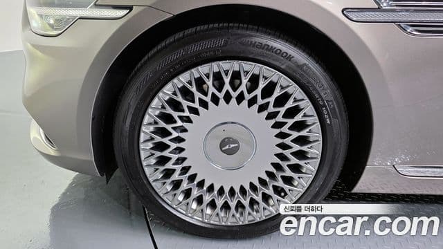 Genesis G90 Premium Luxury, 2021 все фото