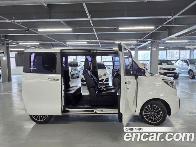 Kia The / новый New Ray Luxury, 2018 все фото